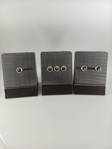 Interruttore a Levetta da Parete Longyang, Pannello Personalizzato in Acciaio Inox, Interruttori e Prese Elettriche per Casa e Hotel - Product Image 3
