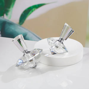 Botella <span class=keywords><strong>de</strong></span> <span class=keywords><strong>perfume</strong></span> <span class=keywords><strong>de</strong></span> cristal <span class=keywords><strong>de</strong></span> lujo <span class=keywords><strong>de</strong></span> 8-10ml con bomba para decoración del hogar, Collar <span class=keywords><strong>de</strong></span> cristal para <span class=keywords><strong>Amazon</strong></span>, REGALO EXCLUSIVO transfronterizo - Product Image 3