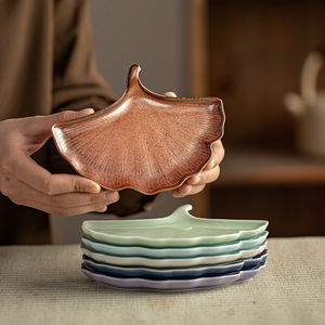 Plato de cerámica estilo chino con forma de hoja, mini plato de porcelana para frutas, bocadillos de ginkgo, para fiestas en casa y cenas. - Product Image 3
