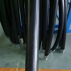 Tuyau de carburant en fil d'acier Hebei Mapai 19 mm x 25 mm, résistant à la pression et à l'huile, pour stations-service et camions de ravitaillement - Product Image 1