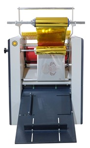 Laminateur thermique hydraulique et machine de marquage à froid SWFM-520T avec chauffage à l'huile pour impression UV et emballage - Product Image 2