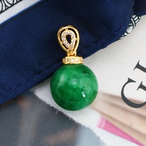 YL0076エレガントなグリーンジェイドラウンドボールチャームペンダントビーズ中国のシンボル - Product Image 2