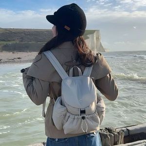 Nouveau <span class=keywords><strong>sac</strong></span> à <span class=keywords><strong>dos</strong></span> de voyage en nylon pour femme, style universitaire, <span class=keywords><strong>sac</strong></span> d'école tendance et polyvalent - Product Image 1