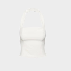 Top court élégant blanc à col halter et coupe ajustée sans manches - Tenue minimaliste pour le bureau et les soirées - Product Image 6