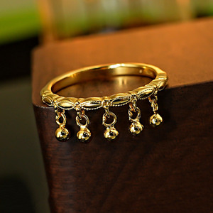 Nuovo Anello in Argento S925 con Campanella e Nappina, Stile Basico alla Moda, Semplice e Versatile, Gioiello di Nicchia per Matrimoni Femminili - Product Image 1
