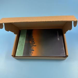 Nouveau type de support de téléphone caché livre de simulation de faux livre pour prévenir la dépendance au téléphone des enfants couverture personnalisable. - Product Image 4