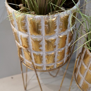Étagères à fleurs décoratives <span class=keywords><strong>en</strong></span> <span class=keywords><strong>fonte</strong></span> Gold To Do Old Home Decor avec porte-fleurs <span class=keywords><strong>en</strong></span> métal - Product Image 6