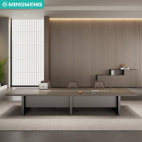 Elegante Mesa de Reuniones de Oficina con Sillas a Juego - Muebles de Conferencia Grandes