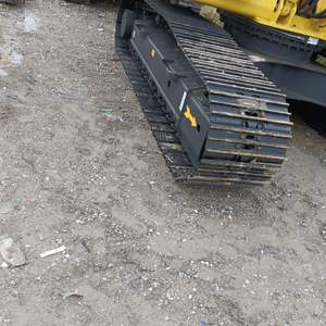 Excavatrice sur chenilles Komatsu PC200 haute performance, d'occasion du Japon, équipement de construction, faible nombre d'heures, composants essentiels : moteur, pompe - Product Image 5