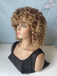 Parrucche Sintetiche Premium Ricci Afro con Frangia T33/27 per Parrucche Naturali Complete, Stile Bob Corto da 14 Pollici, Densità 120% - Product Image 4