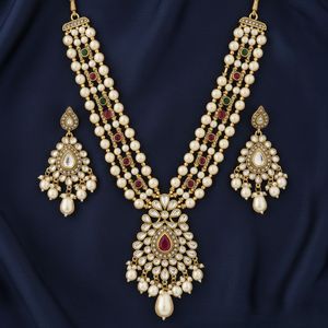 Ensemble collier et boucles d'oreilles en or avec pendentif et perles Kundan pour femmes et filles - Product Image 4