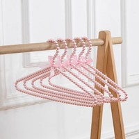 Cintres à perles élégants pour femmes et jeunes filles : Rendez votre vie plus belle