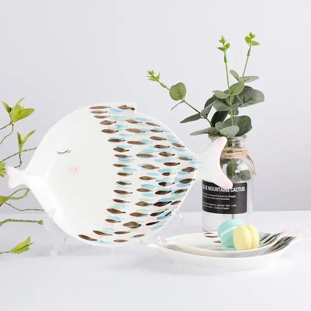 Nette Keramik hand farbe kuss fisch puffer fisch form dessert kuchen platte