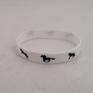 Pulsera de Silicona con Diseño de Caballo, Brazalete de Goma con Espíritu Ecuestre para Hombres y Mujeres, Regalo para Fiestas - Product Image 3