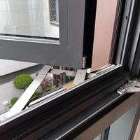 Ventanas Abatibles de Aleación de Aluminio de Bajo Costo de Fábrica con Rotura de Puente Térmico, Triple Acristalamiento, Bajo Emisividad y Mosquiteras Anti-Insectos