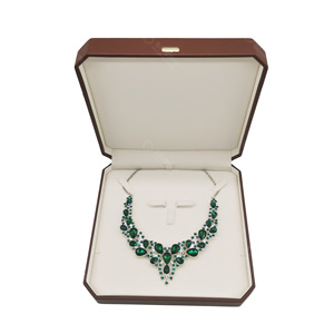 Luxury <b>Necklace</b> <b>Jewelry</b> Packaging Boxes <b>Jewelry</b> Gift <b>Box</b> Design Pu Leather Pendant <b>Jewelry</b> Case - Product Image 1