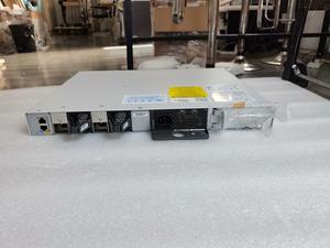 Commutateur réseau Gigabit empilable d'origine 48 ports PoE+ <span class=keywords><strong>9200L</strong></span> C9200L-24P-<span class=keywords><strong>4G</strong></span>-E avec SNMP QoS et fonctionnalités améliorées - Product Image 3