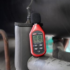UNI-T UT353BT เครื่องวัดระดับเสียงดิจิตอล 30-130dB เครื่องมือวัดระดับเสียงรบกวน <span class=keywords><strong>IOS</strong></span>/แอพแอนดรอยด์ จอ LCD มีไฟแบ็คไลท์ ฟังก์ชั่นเก็บข้อมูลเร็ว/ช้า - Product Image 3