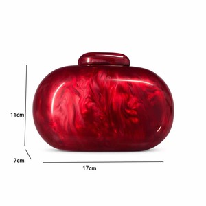 Pochette de soirée de luxe en acrylique pour femme, fabriquée à la main avec perles, écologique, par l'usine de Guangzhou, avec chaînes et coquillages - Product Image 6