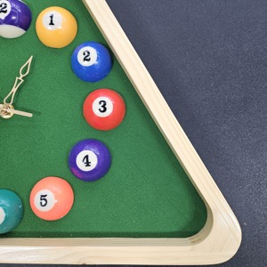Horloge murale fraîche approvisionnement d'usine présumer Triangle boule horloge Table avec bois massif pour salle <span class=keywords><strong>de</strong></span> billard salle <span class=keywords><strong>de</strong></span> billard salle <span class=keywords><strong>de</strong></span> jeu Bar - Product Image 3