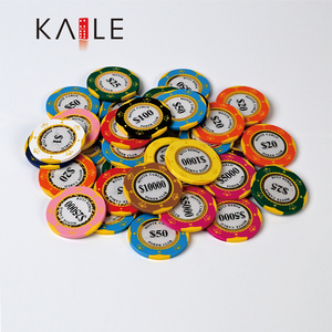 <span class=keywords><strong>Set</strong></span> di Accessori da Casinò, <span class=keywords><strong>Set</strong></span> di Fiches da <span class=keywords><strong>Poker</strong></span> in Argilla da 500 Pezzi, Fiches da <span class=keywords><strong>Poker</strong></span> Club e <span class=keywords><strong>Carte</strong></span> da Gioco con Valigetta in Alluminio - Product Image 5