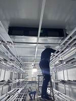 Ferme intelligente pour culture hydroponique système d'agriculture verticale 40ft conteneur d'expédition serre agricole pour plantes médicinales, herbes, laitue