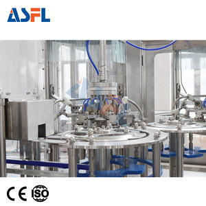 Machine de lavage, de remplissage et de bouchage de bouteilles de lait en plastique monobloc de haute qualité de 250 ml, 300 ml et 400 ml pour les usines de boissons - Product Image 4