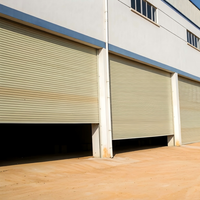 Porte à enroulement en alliage d'aluminium au design moderne, couleurs personnalisées, caractéristiques de sécurité élevées, cadre durable pour applications industrielles