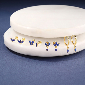 Boucles d'oreilles clous en argent sterling S925 de haute qualité, motif fleur, lapis-lazuli naturel, tête plate, design tendance et à la mode - Product Image 2