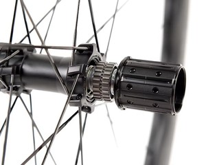 Juego de Ruedas de Carbono 700c Ligeras de Venta Caliente, Freno de Disco 12*142, Bicicleta de Carretera, Ruedas de 50mm, Buje Rs-h290, Neumático Tubular H290 - Product Image 6