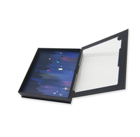 Boîte d'emballage décorative rigide en forme de livre personnalisée de haute qualité avec fenêtre en PET pour cadeau