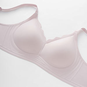 Bralettes Invisibles Inalámbricos al por Mayor OEM, Sujetadores Sin Costuras con Soporte Suave, Tallas Grandes, Copas Grandes, Transpirables, <span class=keywords><strong>Sujetador</strong></span> Push-up de Gel para Mujer - Product Image 6
