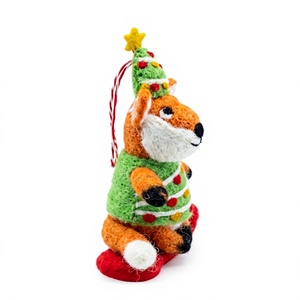 Adorno Navideño de Fieltro Ecológico Hecho a Mano, Zorro Colgante para Árbol, con Gorro y Tabla de Snowboard, Diseño de Animal de Dibujos Animados, para Decoración Interior - Product Image 3