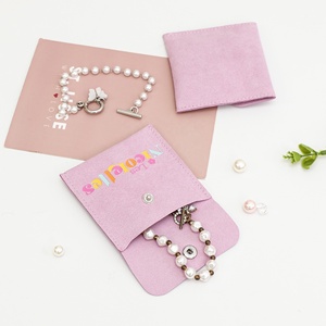 Pochette à bijoux en microfibre rose personnalisée, recyclable et élégante, sac de rangement avec logo pour pendentif, collier, conteneur à bijoux - Product Image 1