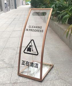 Señal indicadora de pie curvada de acero inoxidable - Product Image 5