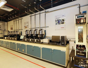 T106D es un detergente <span class=keywords><strong>de</strong></span> <span class=keywords><strong>sulfonato</strong></span> <span class=keywords><strong>de</strong></span> <span class=keywords><strong>magnesio</strong></span> alcalino alto, que se produce seleccionando materias primas <span class=keywords><strong>de</strong></span> alta calidad - Product Image 4