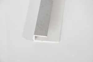 Profilé d'angle en <span class=keywords><strong>PVC</strong></span> pour plafond |   Coins en <span class=keywords><strong>PVC</strong></span> plastique |   Protection d'angle en <span class=keywords><strong>PVC</strong></span> en forme de U - Product Image 4