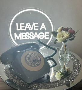 Cabina Telefónica Blanca con Teléfono de Libro de Visitas de Audio, Estilo Londres, para Decoración de Bodas y Eventos - Product Image 5