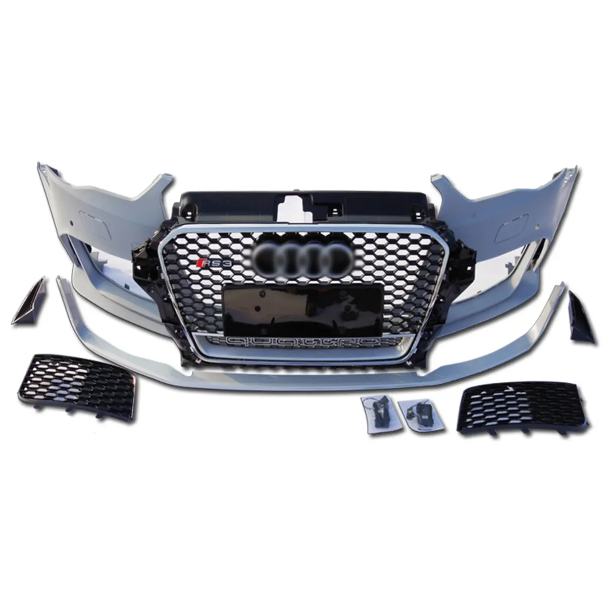 Das Automotive Body Kit enthält eine vordere Stoßstangen baugruppe mit Kühlergrill für das Upgrade des Audi A3 2013-2016 auf das RS3-Modell