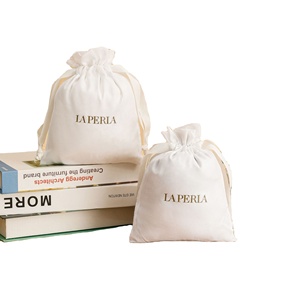 Sacs en tissu satiné avec cordon de serrage, emballages cadeaux pour bijoux, pochettes personnalisées avec logo, sacs en soie pour extensions de cheveux - Product Image 3