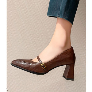 Escarpins à talon épais de style Hong Kong pour femme, collection Printemps 2026, à bout pointu et bride unique, qualité supérieure - Product Image 6