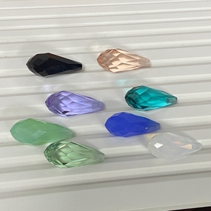 Perles en verre demi-trou 8,5x18,5 mm, couleurs goutte <span class=keywords><strong>d</strong></span>'<span class=keywords><strong>eau</strong></span>, taille briolette, facettées, cristal de verre - Product Image 4