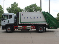 Camion à ordures compacteur Dongfeng Dolica au gaz naturel, châssis D9, 12 m³