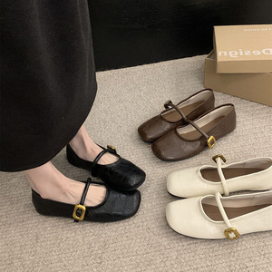 Nouvelles Chaussures Plates Noires Rétro Françaises à Bout Carré et Coupe Basse pour Femme Printemps-Automne 2026 - Product Image 1