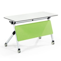 Table de collaboration de bureau moderne avec bande de services centralisée, pieds inclinés et design pratique pour les réunions