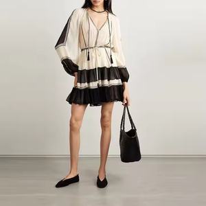 Nouvelles robes d'automne pour femmes, robes décontractées bohèmes modestes, robes en lin mi-longues à col en V avec broderie florale - Product Image 1