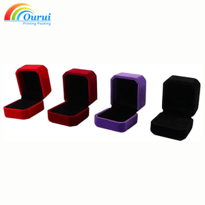 Caja de Anillo Octogonal de Terciopelo Personalizada Directo de Fábrica con Forro Negro en Varios Colores, Caja de Regalo de Anillo de Terciopelo Personalizada para Mujer - Product Image 3