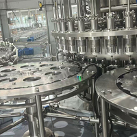 Ligne complète de remplissage d'eau 24000BPH pour usine d'embouteillage de boissons