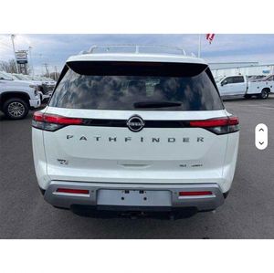 Nissan <span class=keywords><strong>Pathfinder</strong></span> SUV d'occasion, modèle 2024, en excellent état - Product Image 6