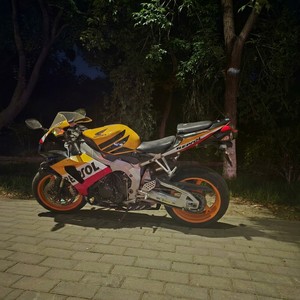 Motocicleta con Diseño <span class=keywords><strong>Repsol</strong></span>, <span class=keywords><strong>Moto</strong></span> de 120HP, Motor de Gran Cilindrada Refrigerado por Líquido para Deportes de Fin de Semana - Product Image 6